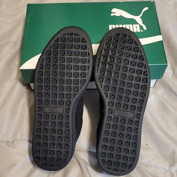 NIB Puma Sz6 Suede Classic Matte & Shine Sneakers in Black/Steel Gray - Picture 10 of 10